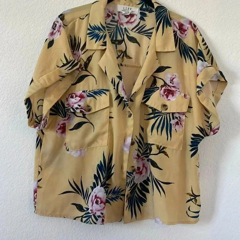 EUC | L.I.F.E. Tropics Button Down Short Sleeve Shirt | Sz XL | Yellow Floral